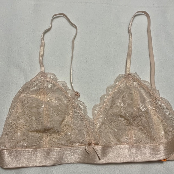2 NEW Lacey Unpadded Bras/Bralettes Size XS - S - Picture 1 of 6